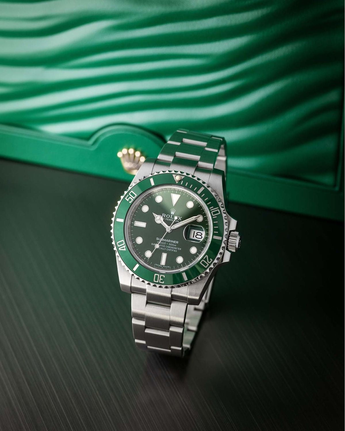 R Submariner “Hulk” – Green Dial &amp; Green Bezel