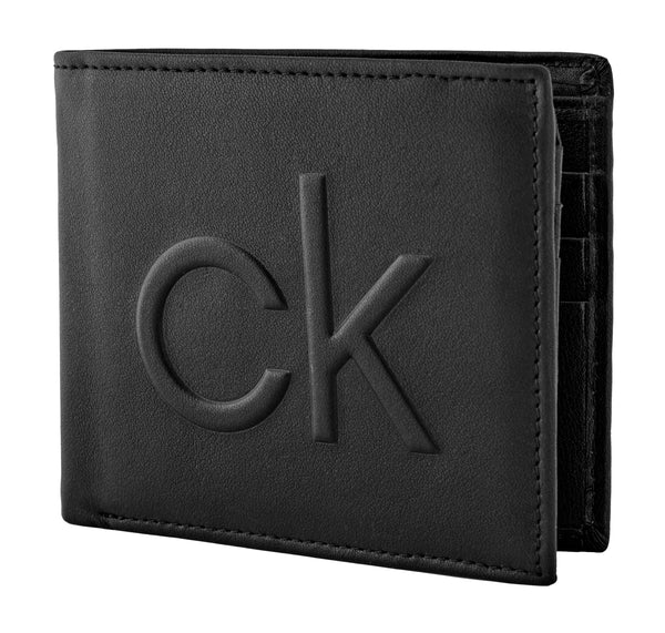 Calvin Klein gift set includes a smooth leather