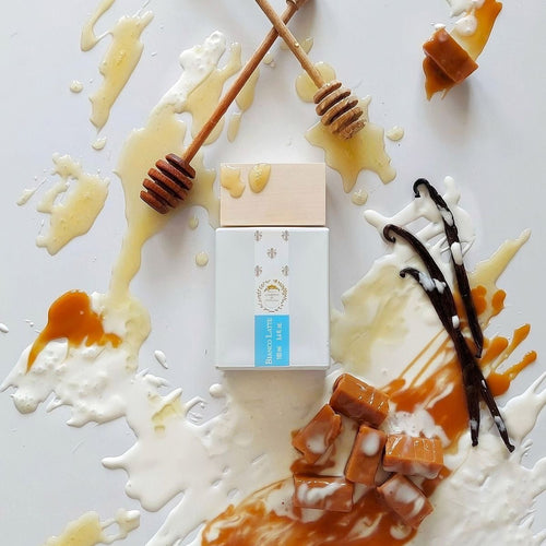 Bianco Latte Eau De Parfum. It is a sweet, 100m with box unisex